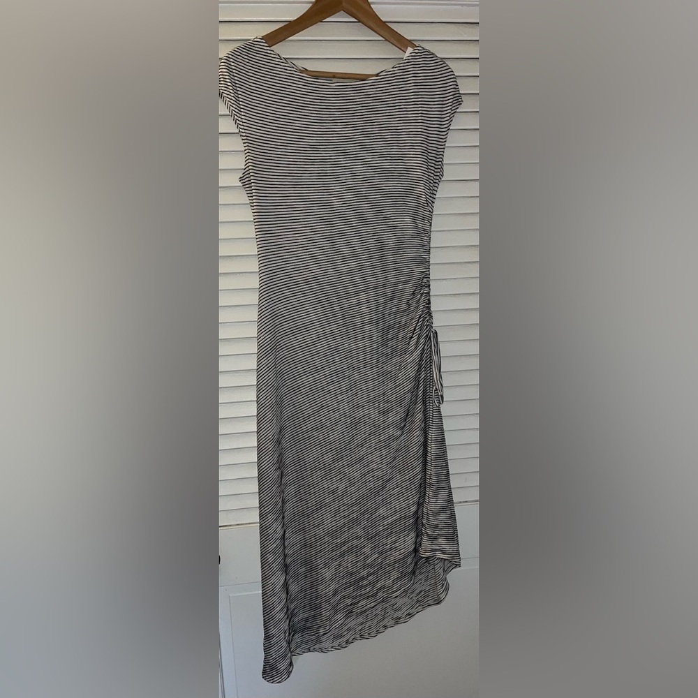 Max Studio black and white midi dress size small